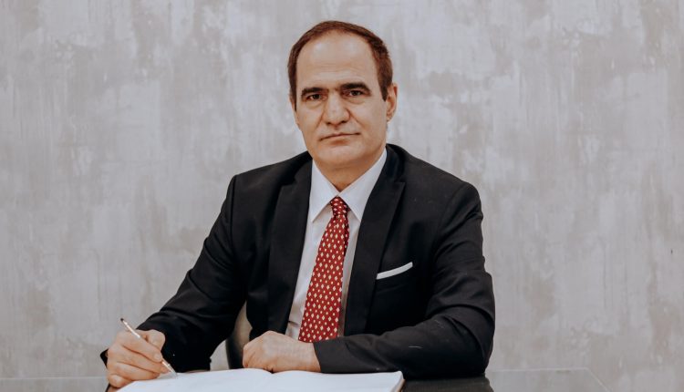 دکتر مهرداد اقدسی به عنوان بهترین دکتر واریس در تهران
