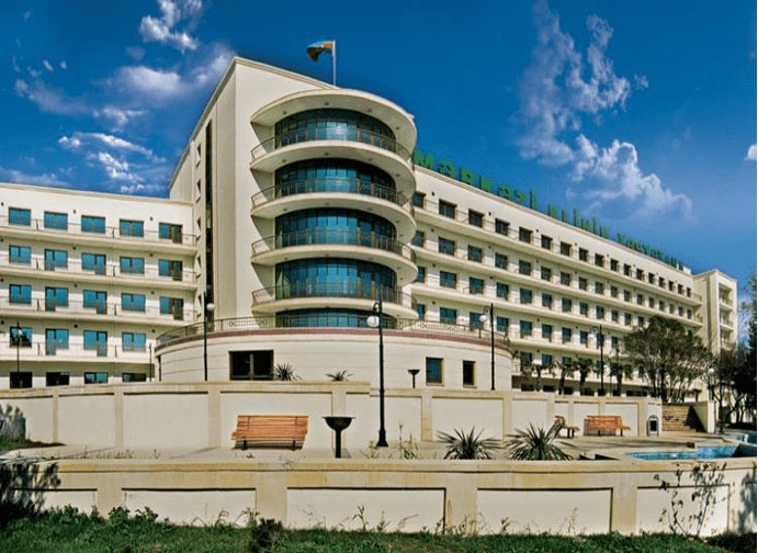 بیمارستان کلینیک مرکزی باکو-Mərkəzi Klinika